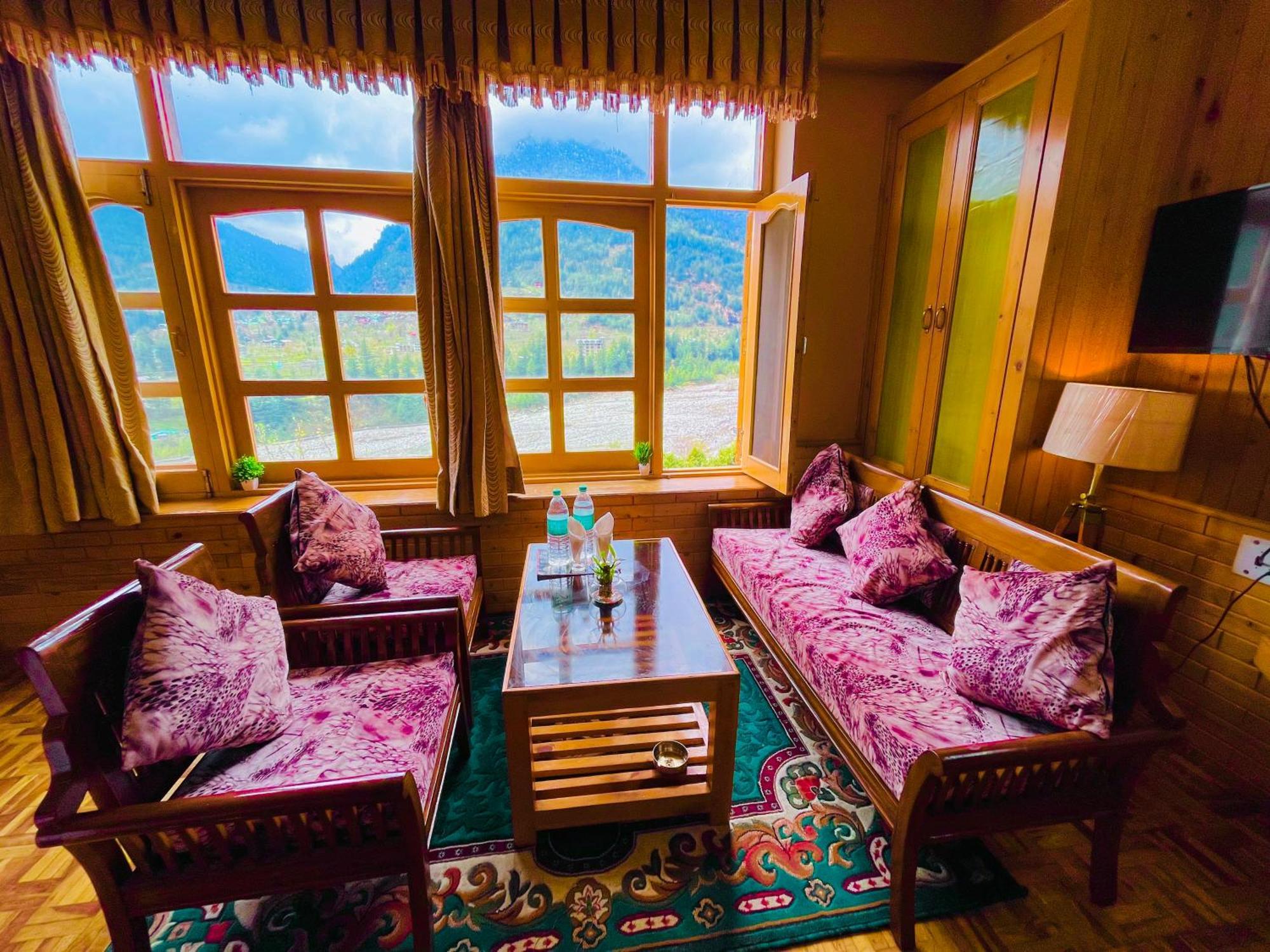 Hotel Hollywood Manali - Scenic River & Mountain View With Premium Rooms Экстерьер фото