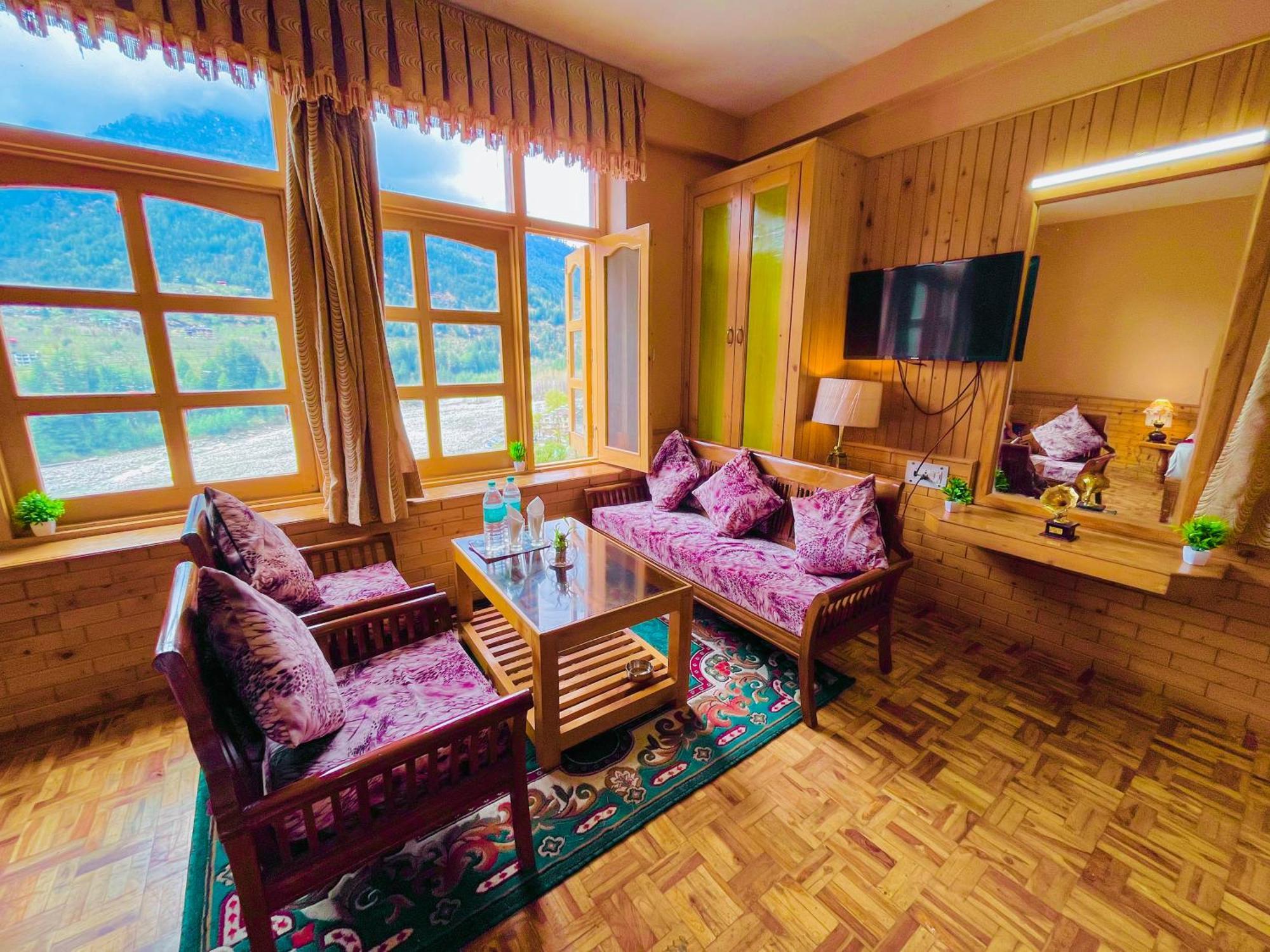 Hotel Hollywood Manali - Scenic River & Mountain View With Premium Rooms Экстерьер фото
