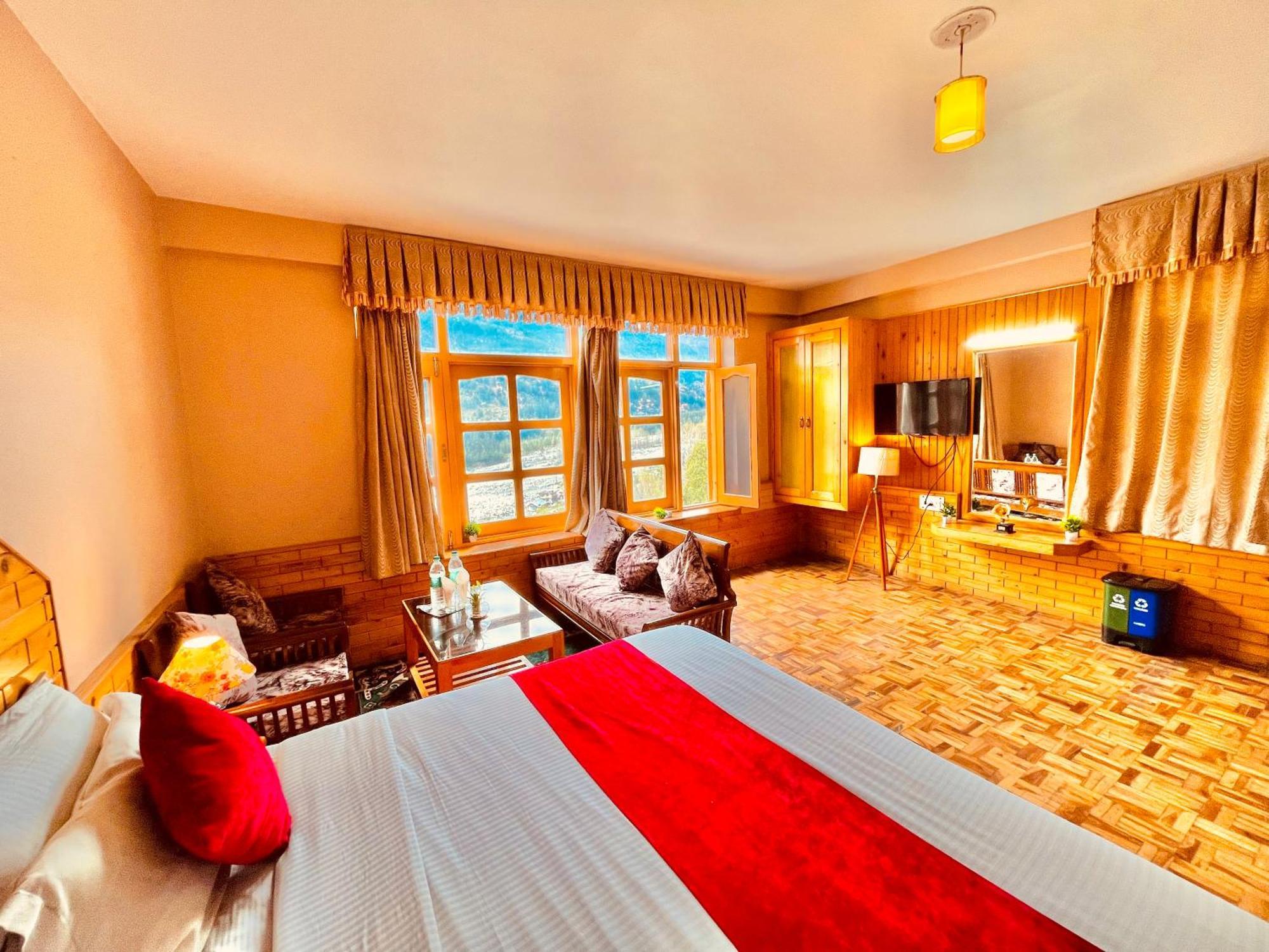 Hotel Hollywood Manali - Scenic River & Mountain View With Premium Rooms Экстерьер фото